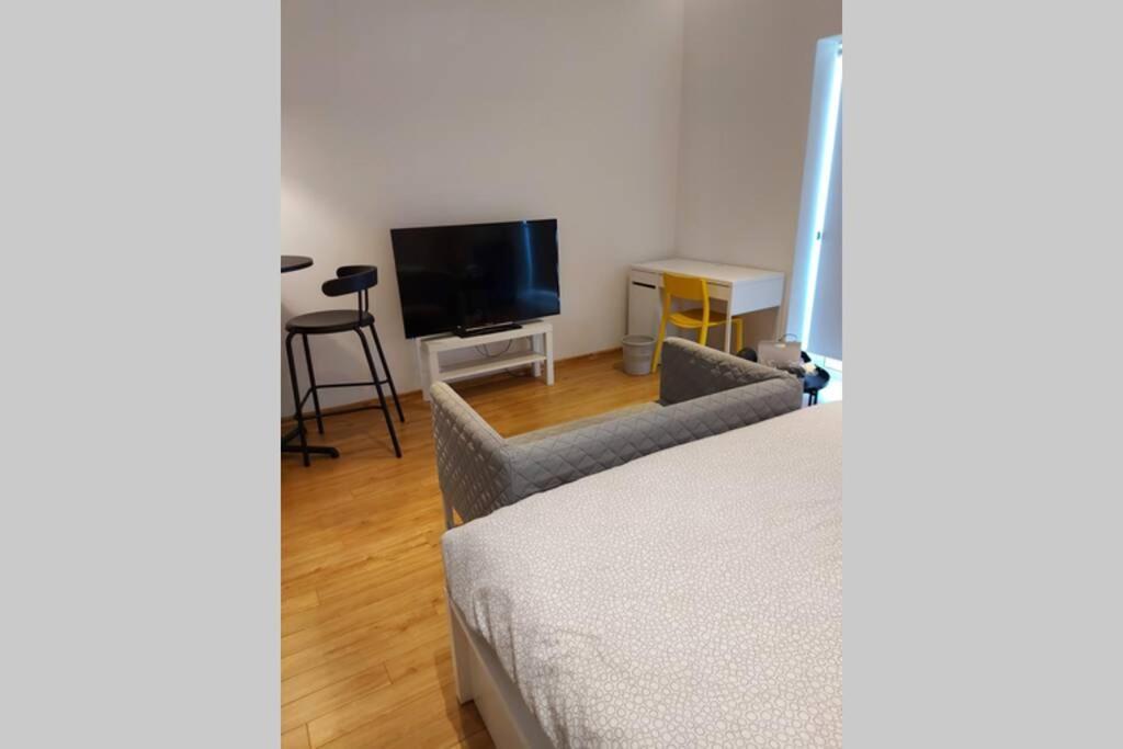 Entire Guest Suite Saint Julian's Εξωτερικό φωτογραφία